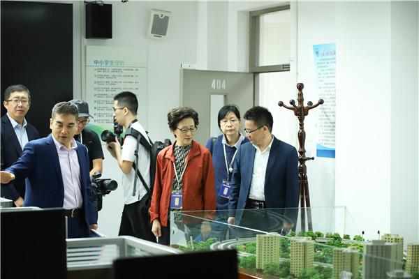 参观实验室5.jpg